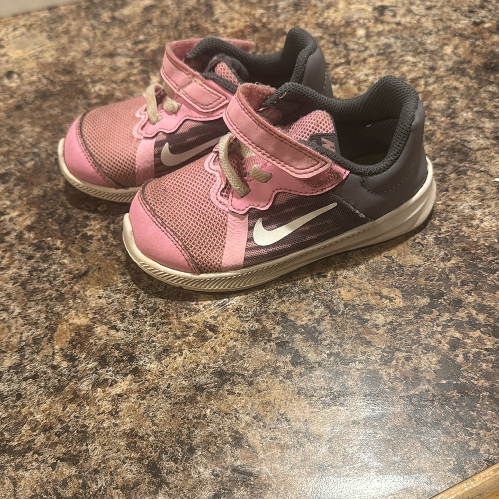 Nike pink and gray toddlers shoes size 8